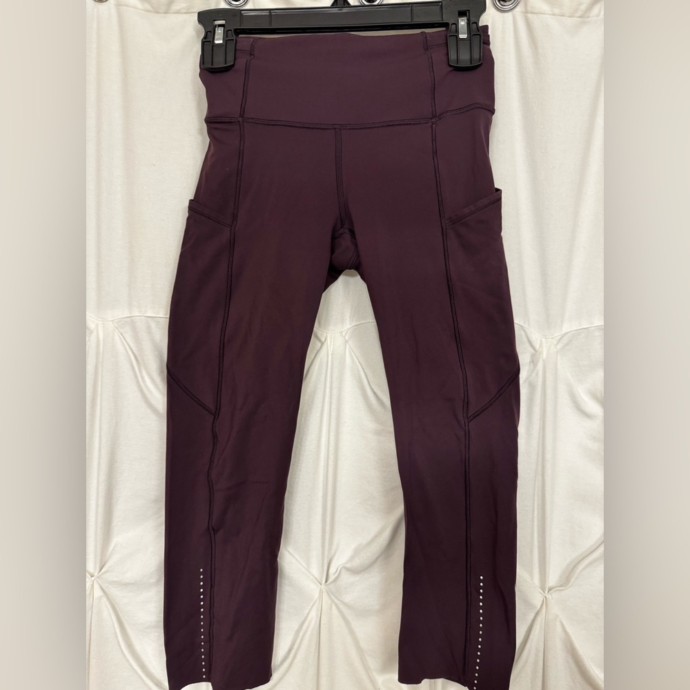 Lululemon size 4 Dark Purple Cropped Leggings